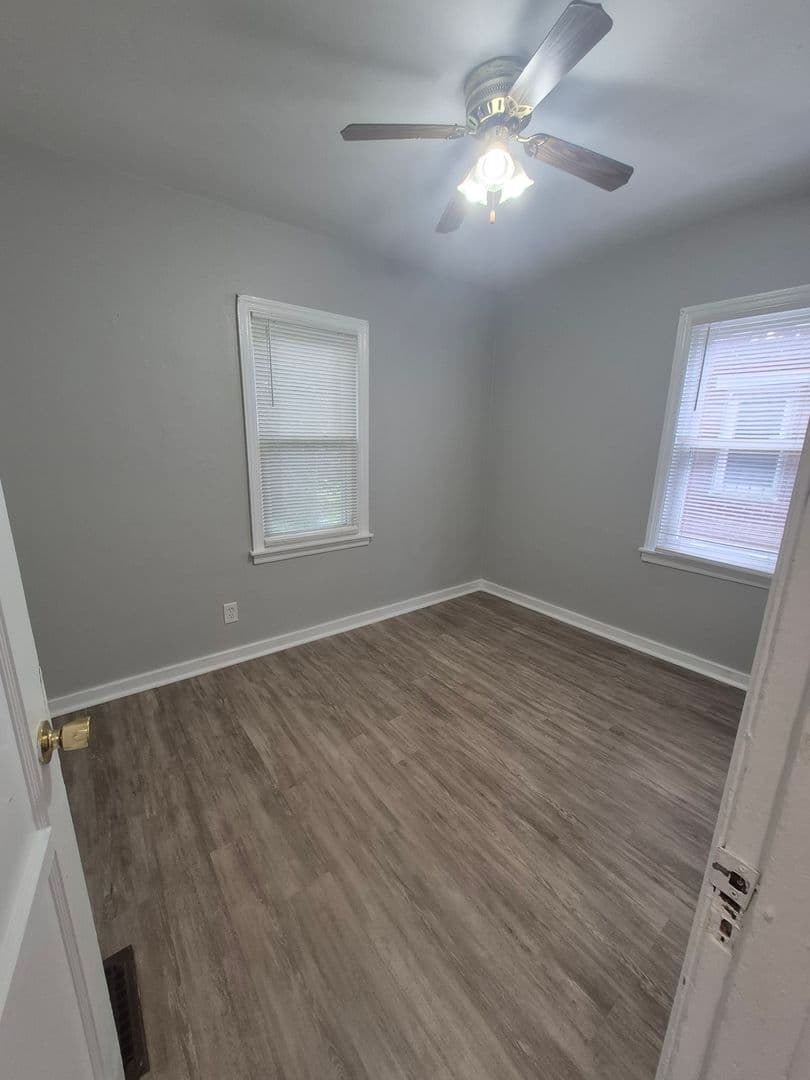 Dayton House: 622 Crestmore Ave