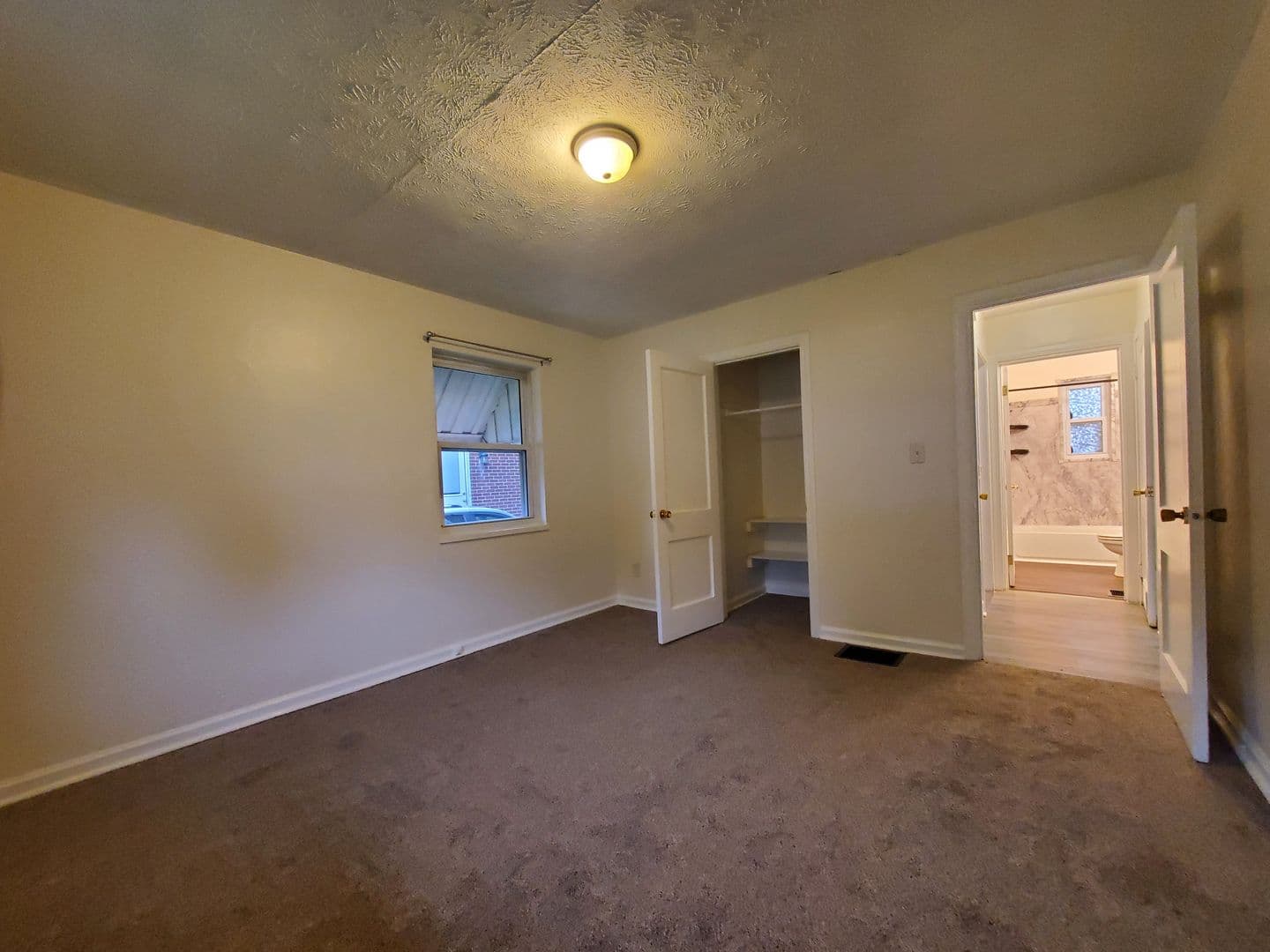 Dayton House: 4917 Lindbergh Blvd.