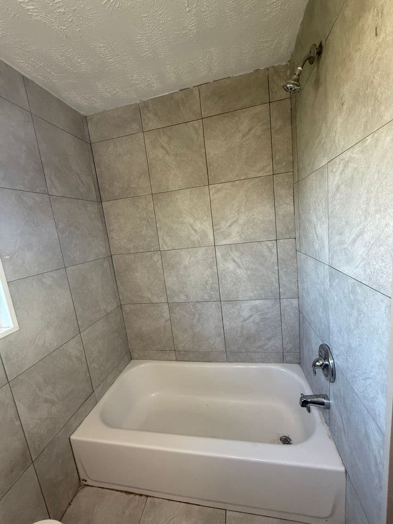 Dayton Apartment: 3659 Otterbein Ave.