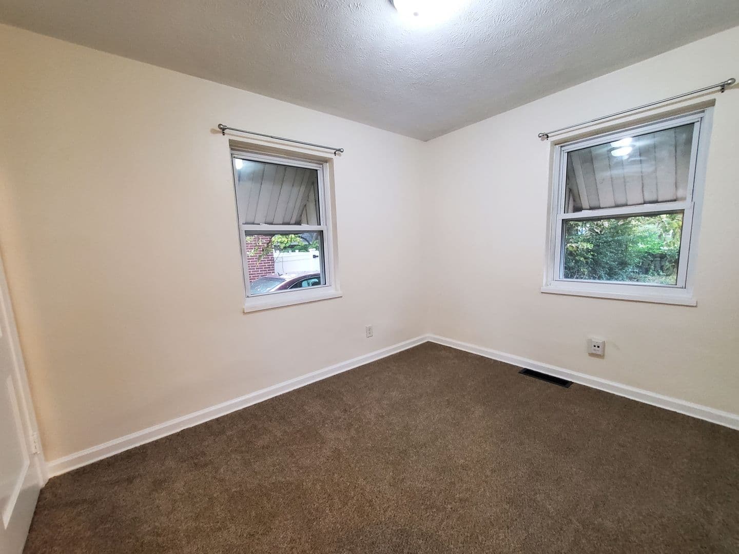 Dayton House: 4917 Lindbergh Blvd.