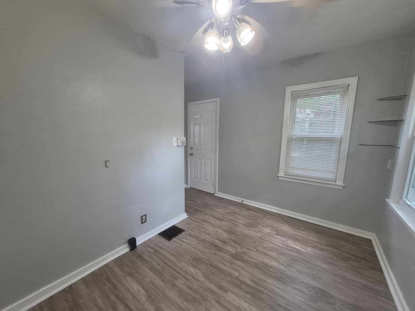 Dayton House: 622 Crestmore Ave