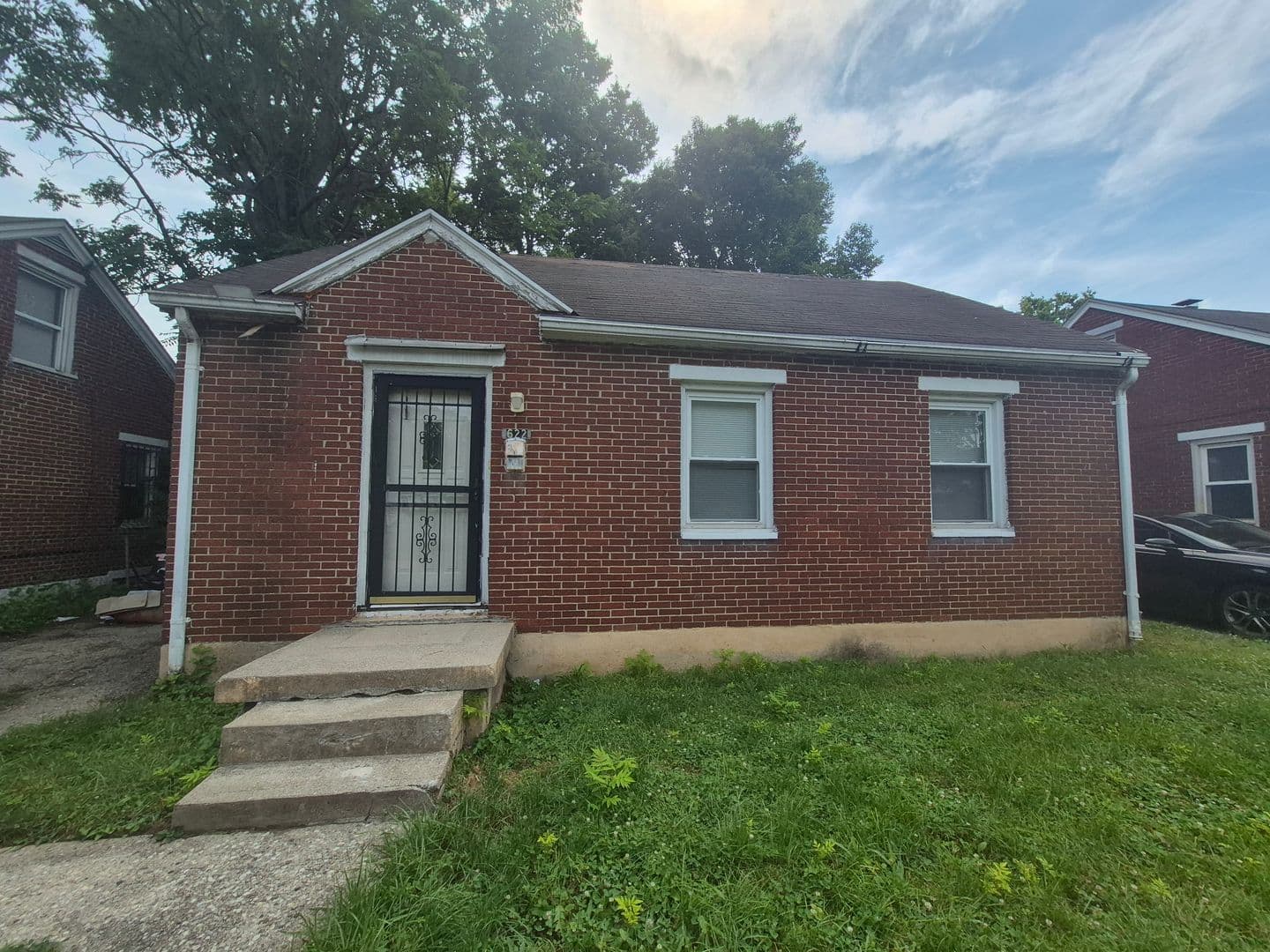 Dayton House: 622 Crestmore Ave