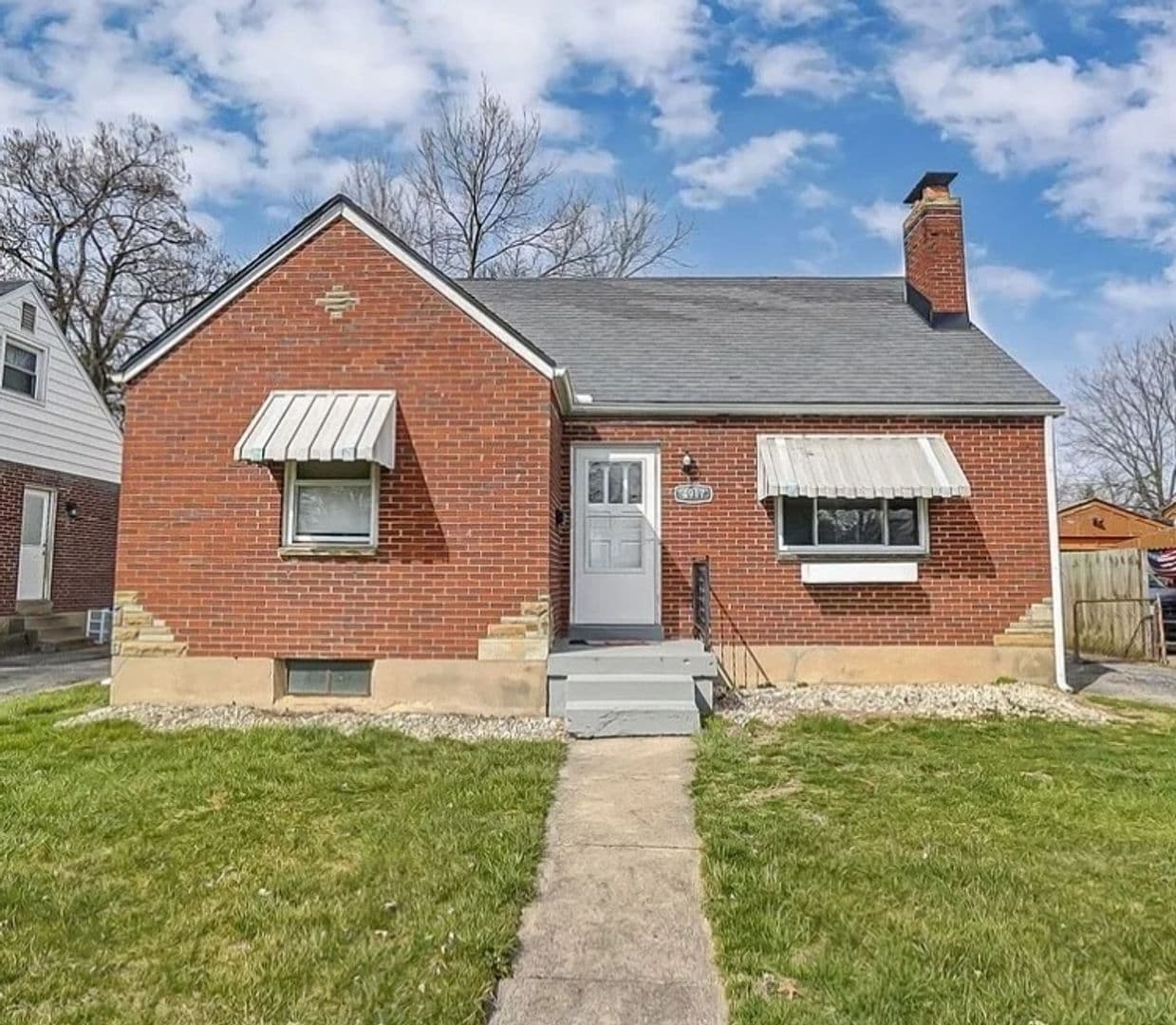 Dayton House: 4917 Lindbergh Blvd.