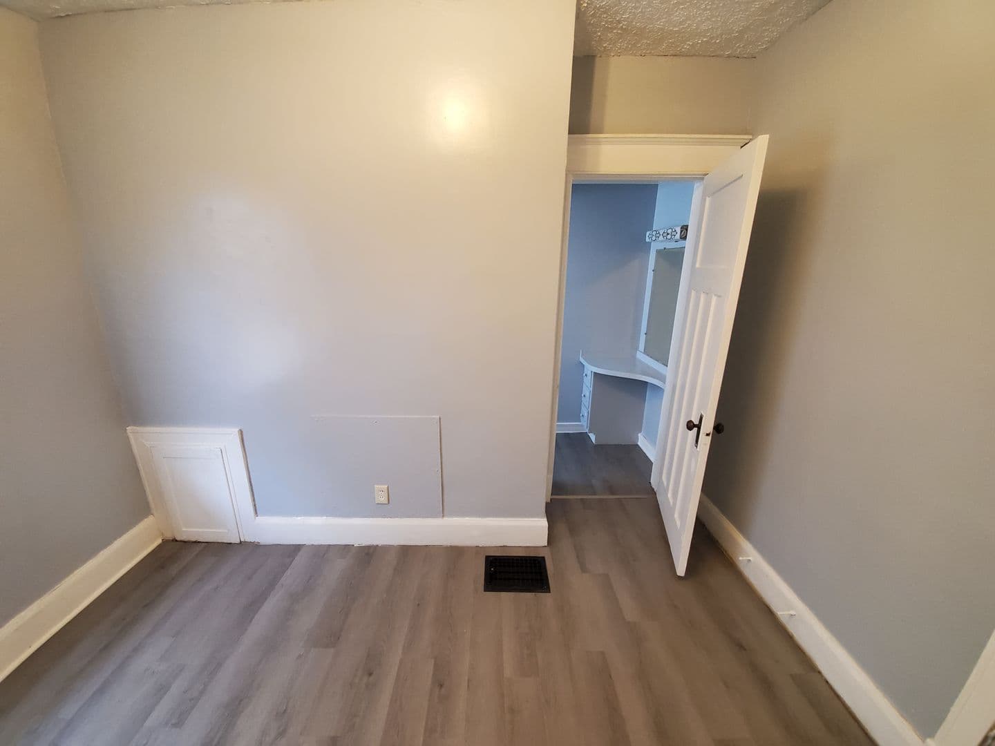 Dayton Apartment: 519 Homewood Ave.
