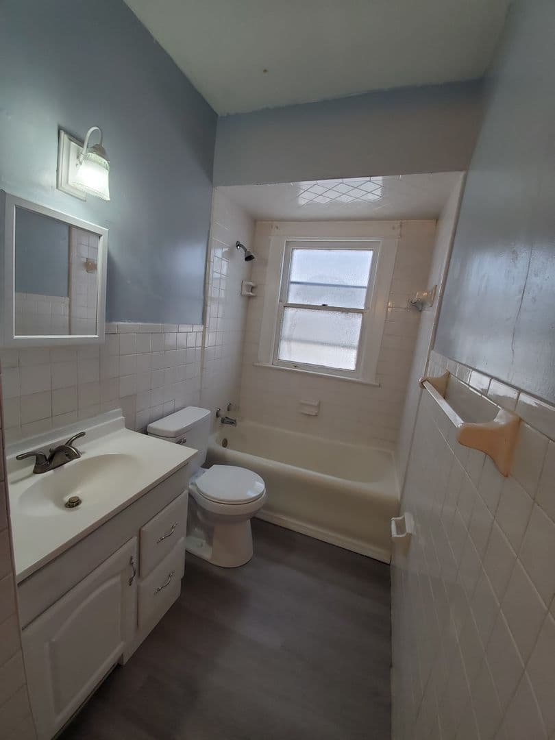 Dayton Apartment: 519 Homewood Ave.