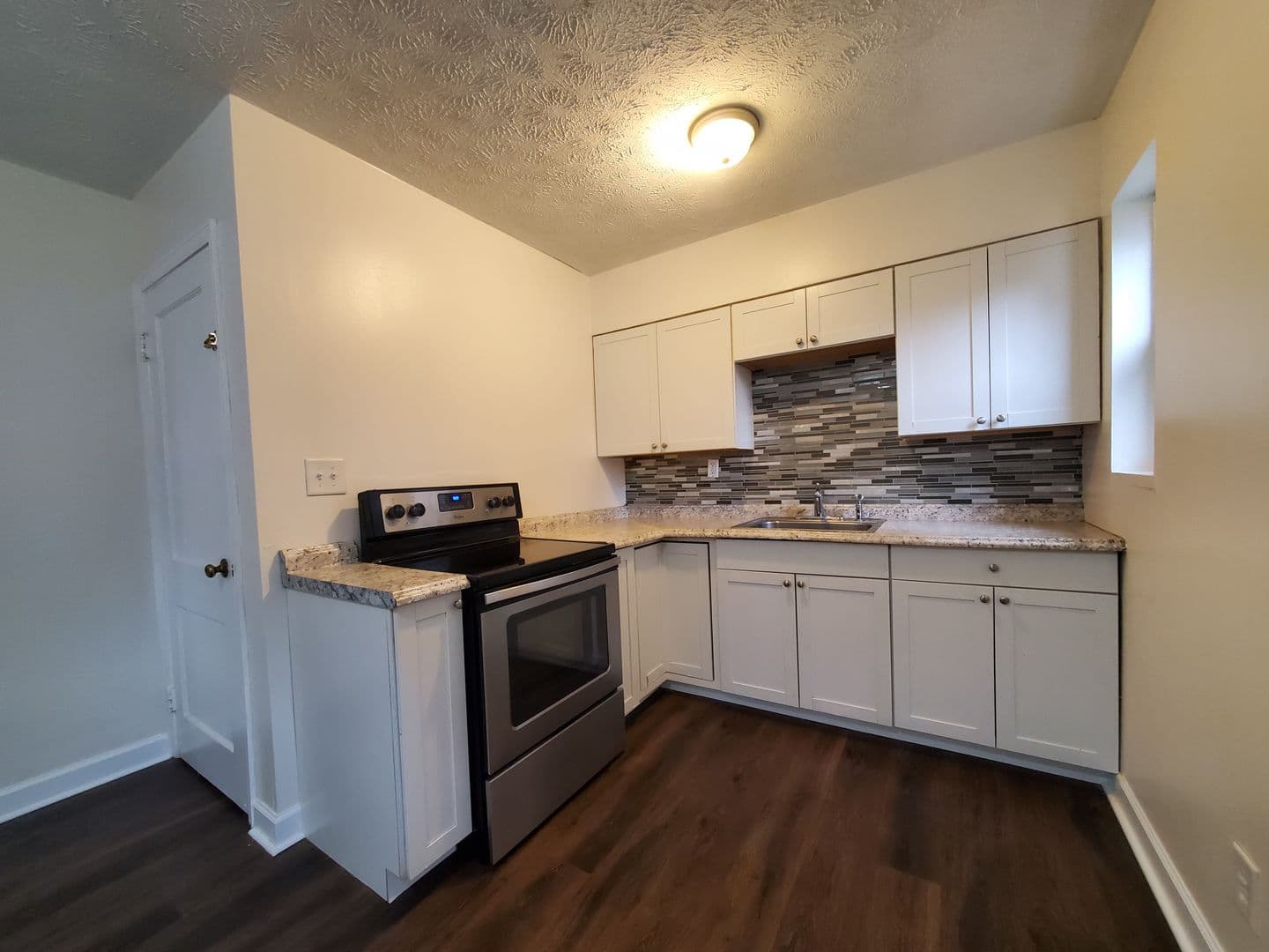 Dayton House: 4917 Lindbergh Blvd.