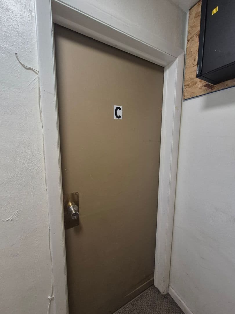 Dayton Apartment: 1315 Wyoming St
