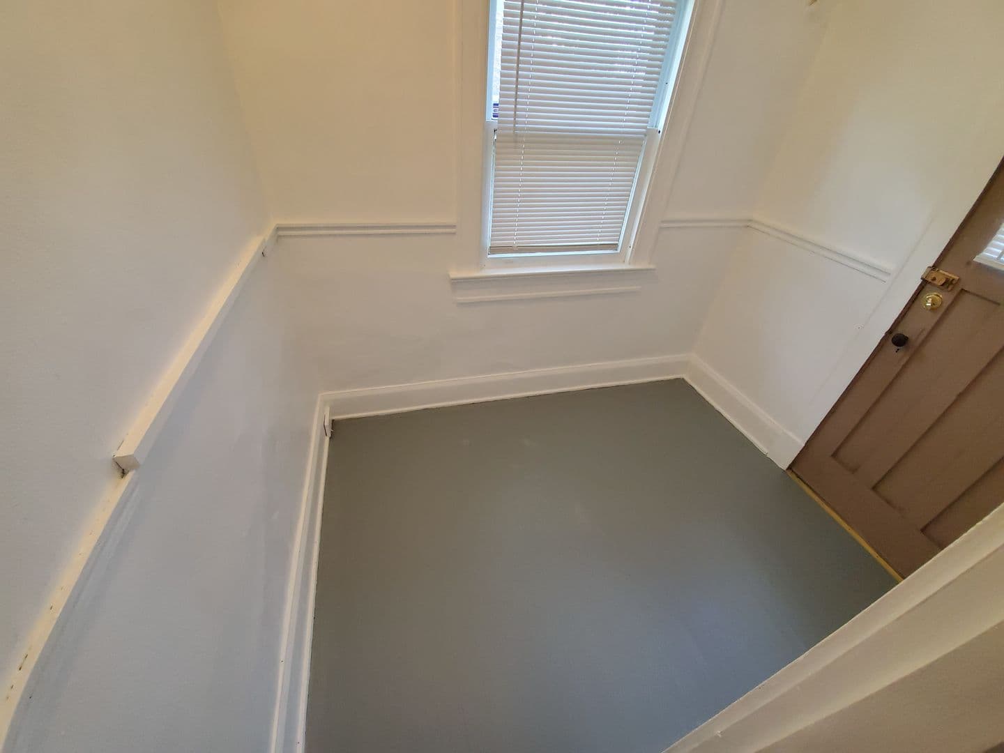 Dayton Apartment: 519 Homewood Ave.
