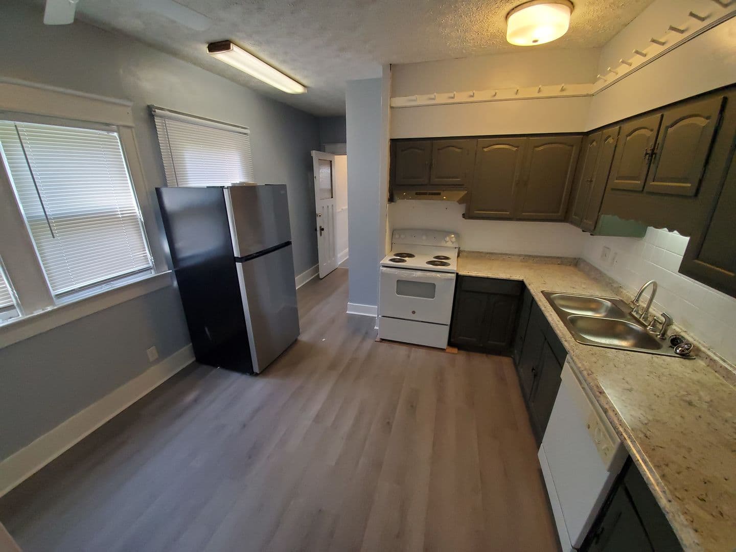 Dayton Apartment: 519 Homewood Ave.