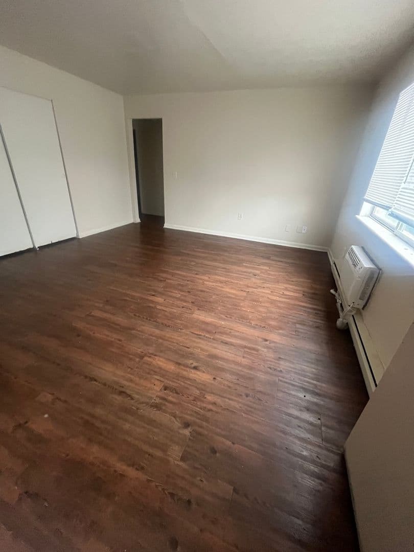 Dayton Apartment: 4365 Parkway Drive