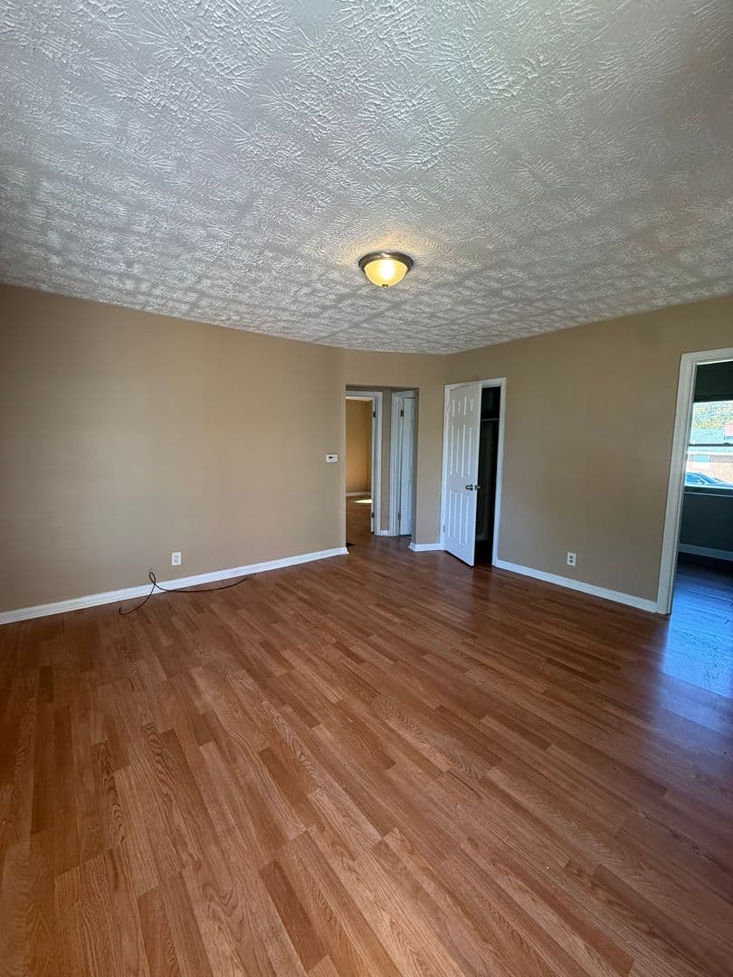 Dayton Apartment: 3659 Otterbein Ave.