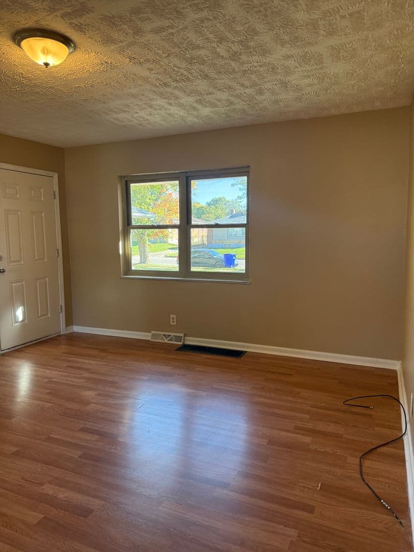 Dayton Apartment: 3659 Otterbein Ave.