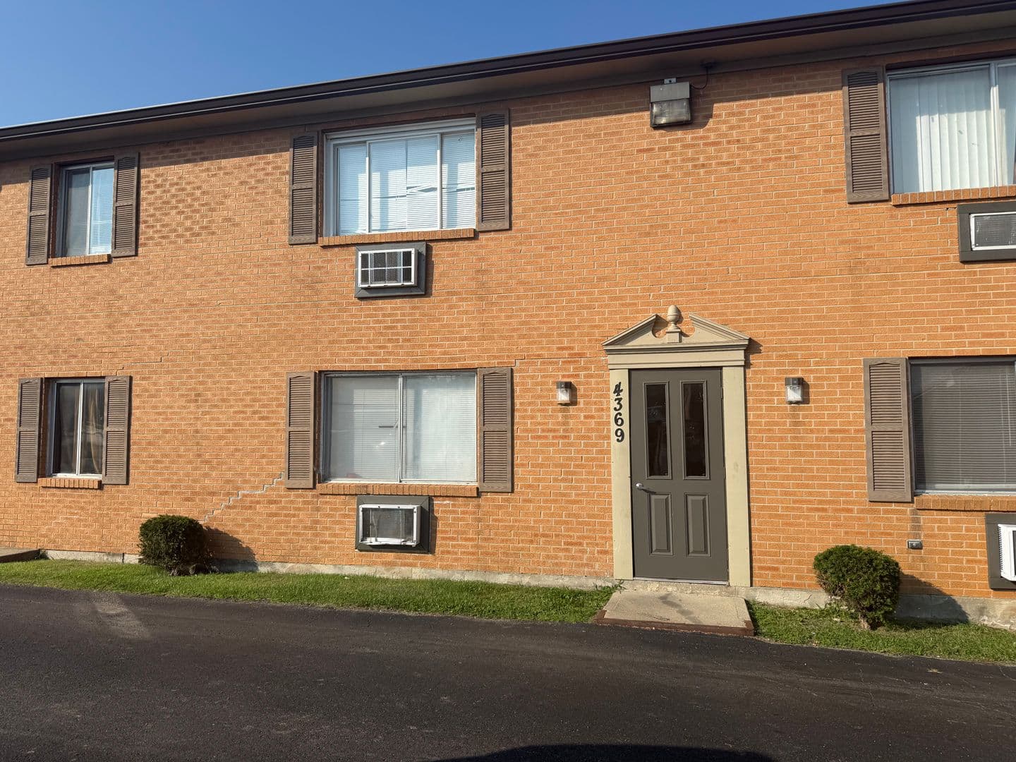 Dayton Apartment: 4365 Parkway Drive