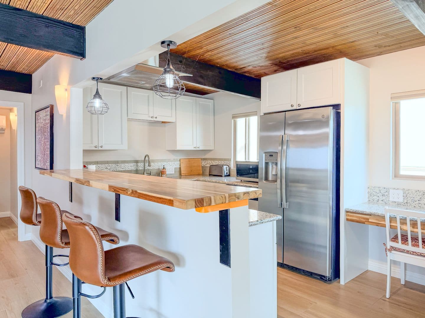 Ventura House: 1327 Devon Ln