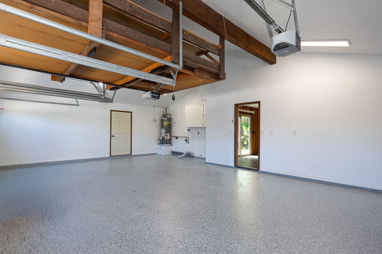 Oxnard House: 2341 Peninsula Rd