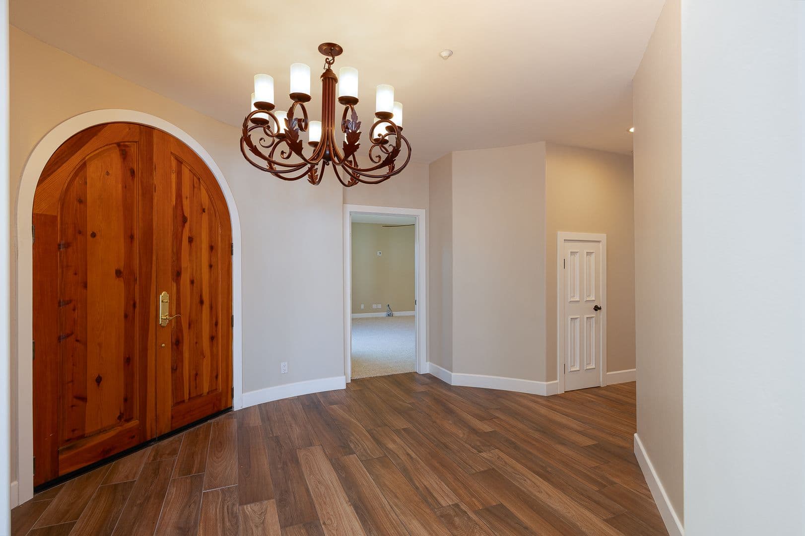 Oxnard House: 4211 W Hemlock St