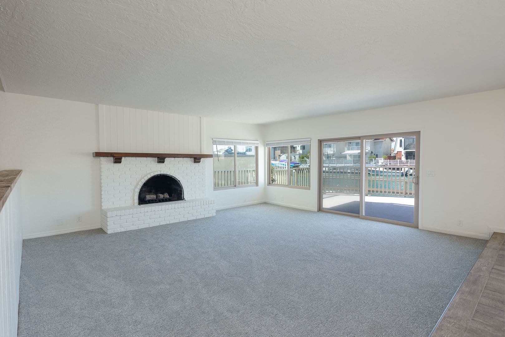 Oxnard House: 2341 Peninsula Rd