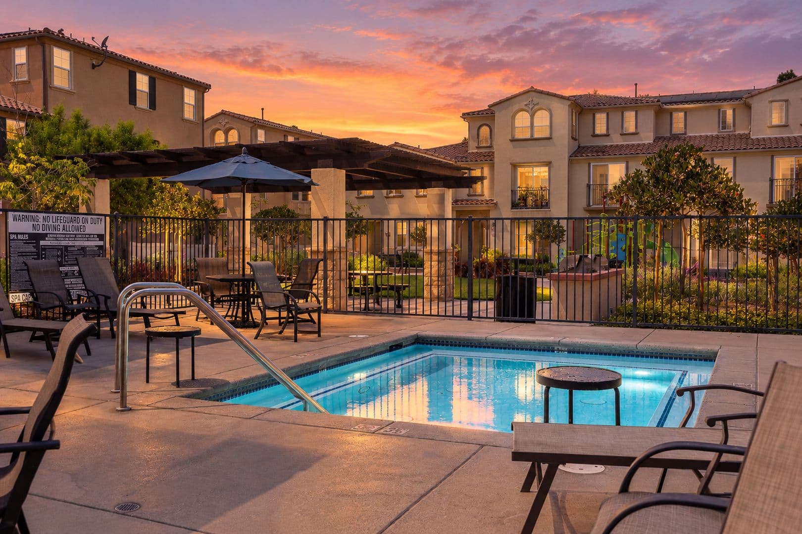 Camarillo House: 413 Castiano St