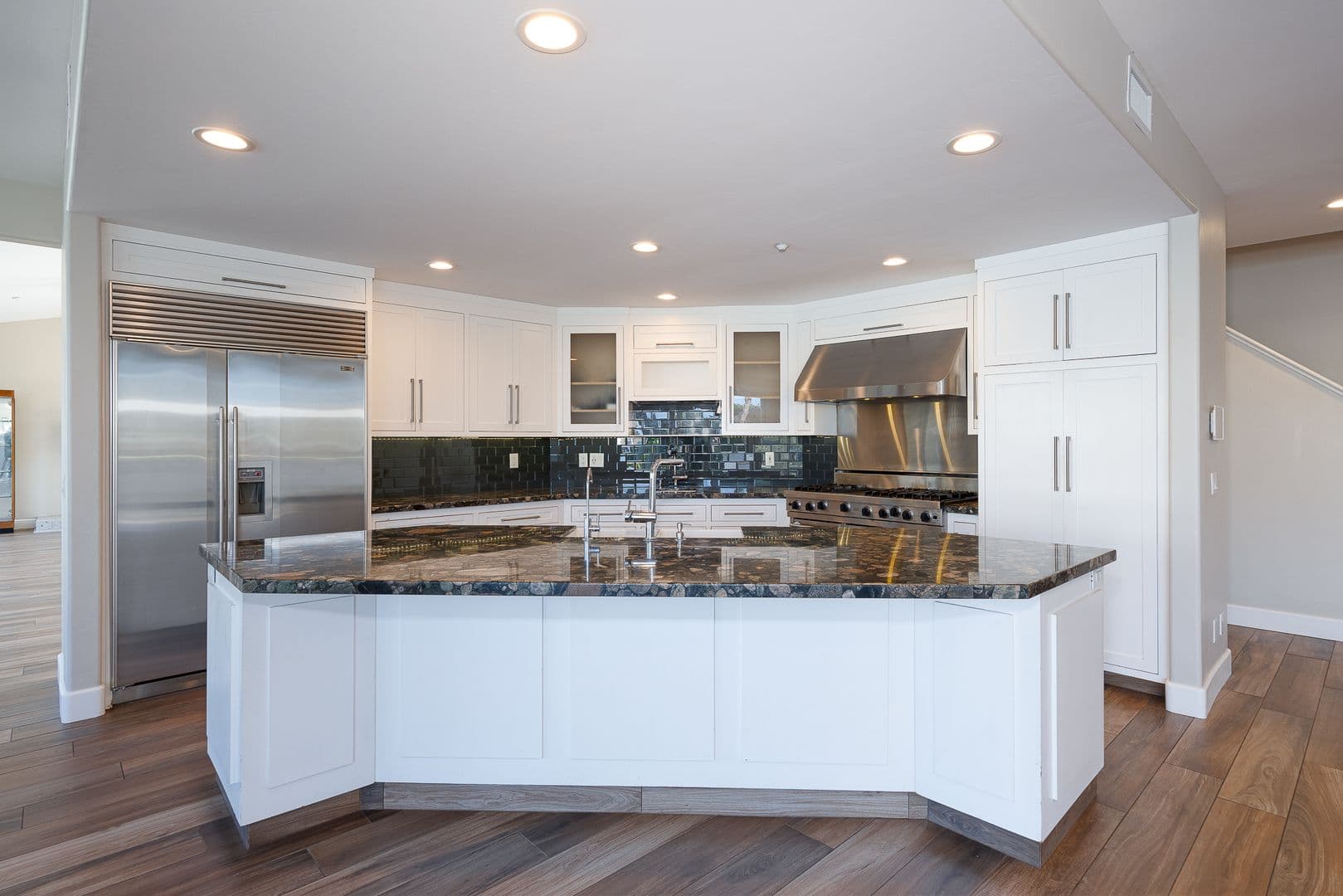 Oxnard House: 4211 W Hemlock St