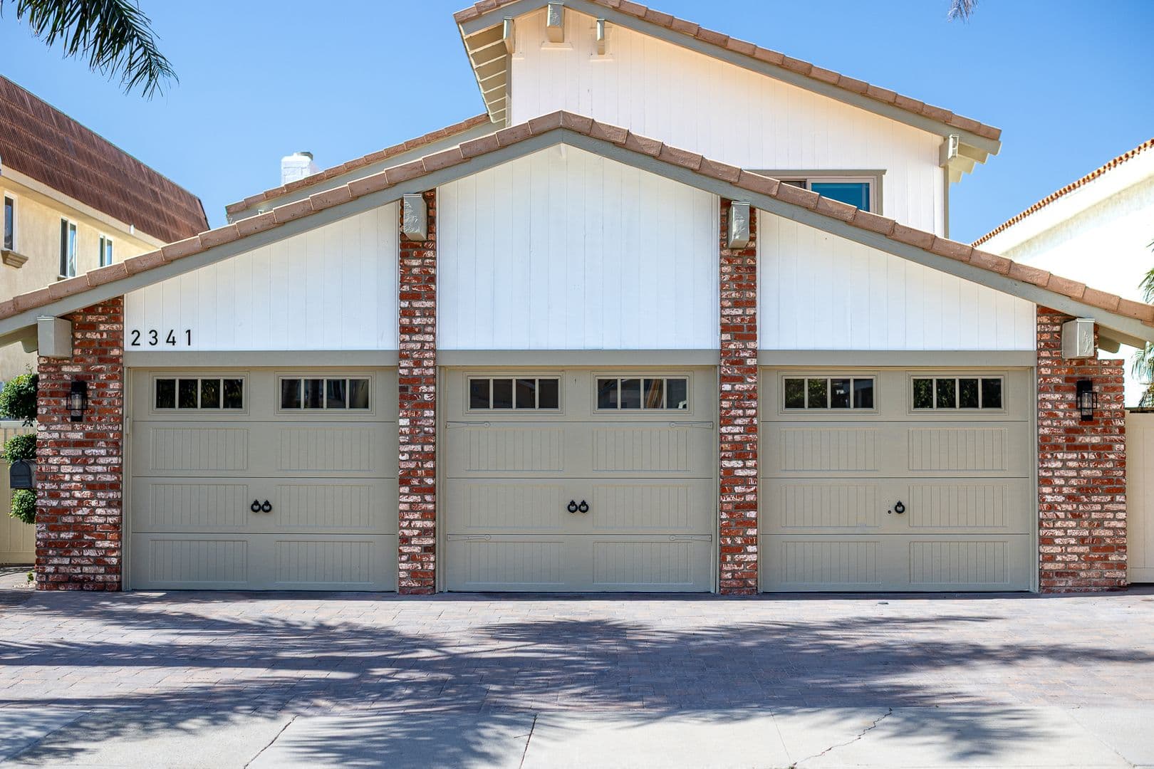 Oxnard House: 2341 Peninsula Rd