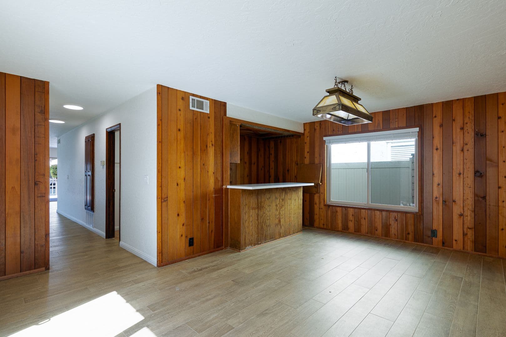 Oxnard House: 2341 Peninsula Rd