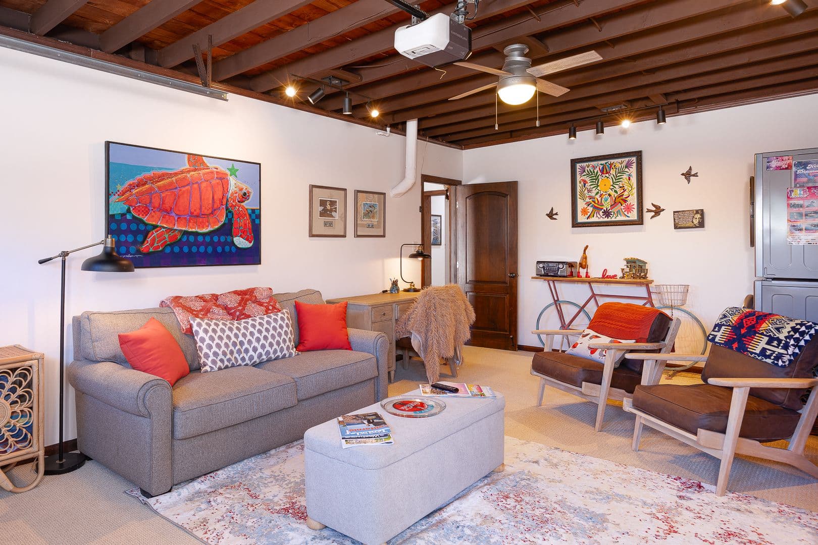 Oxnard House: 108 Eagle Rock Ave