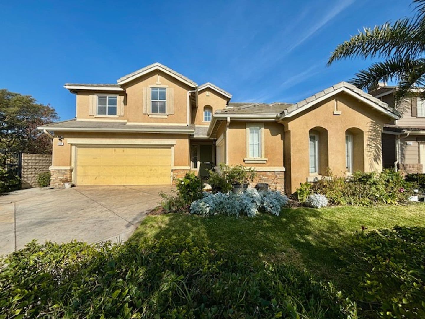 Oxnard Apartment: 417 Morado Pl