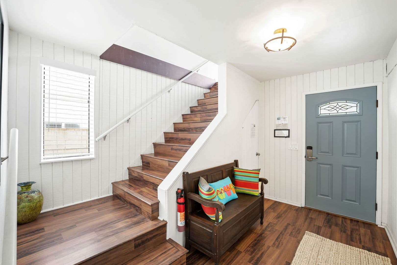 Ventura Apartment: 1072 Belfast Lane