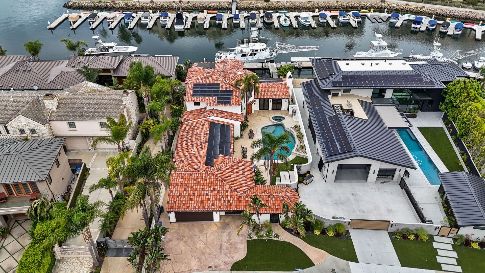 Oxnard House: 4211 W Hemlock St