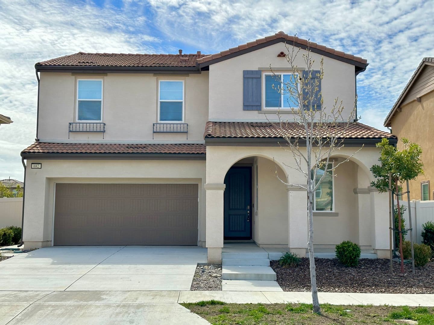 Oxnard House: 682 Seine River Way