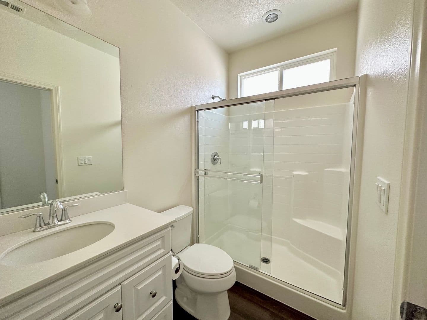 Oxnard House: 682 Seine River Way