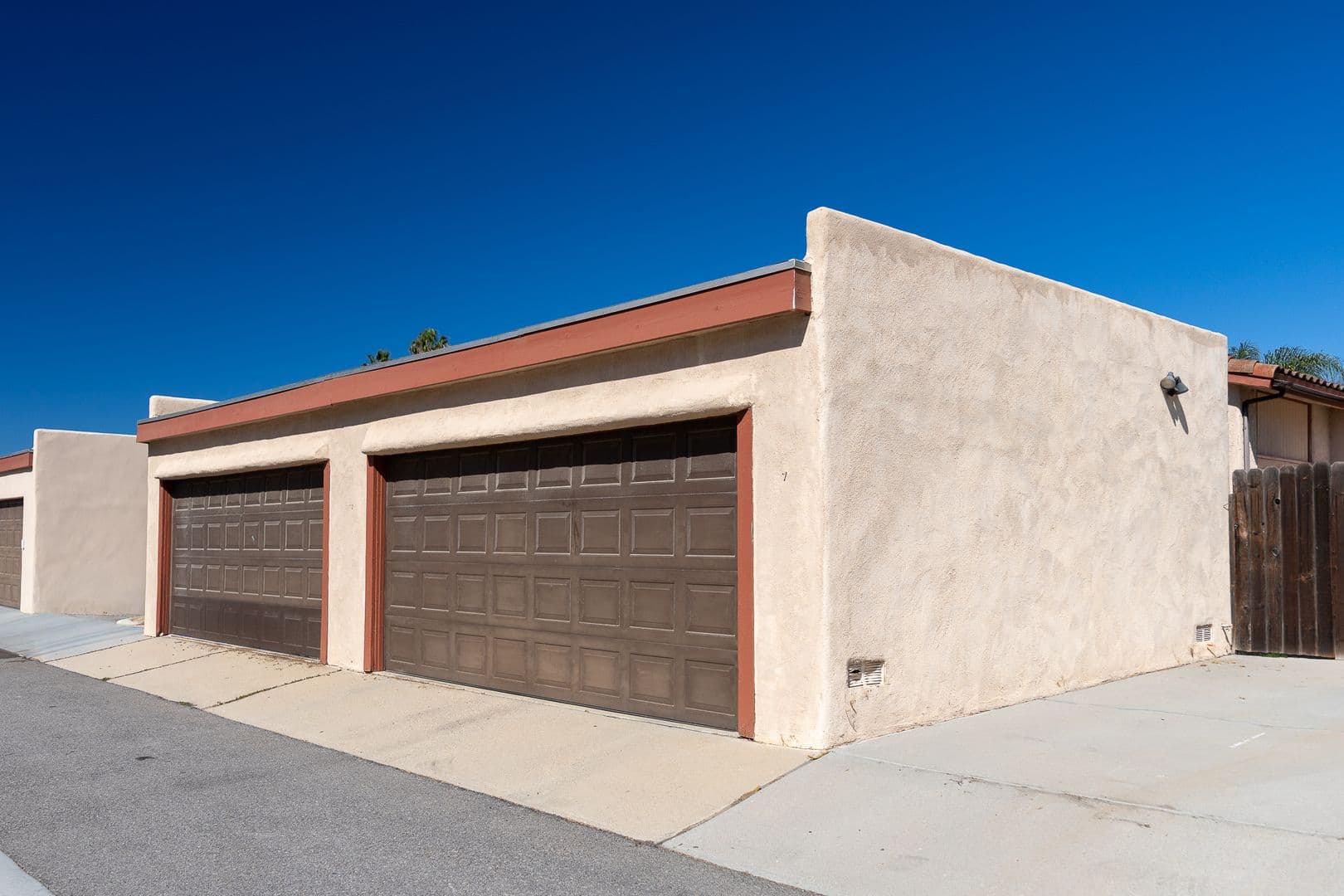 Oxnard House: 4812 Dunes St.