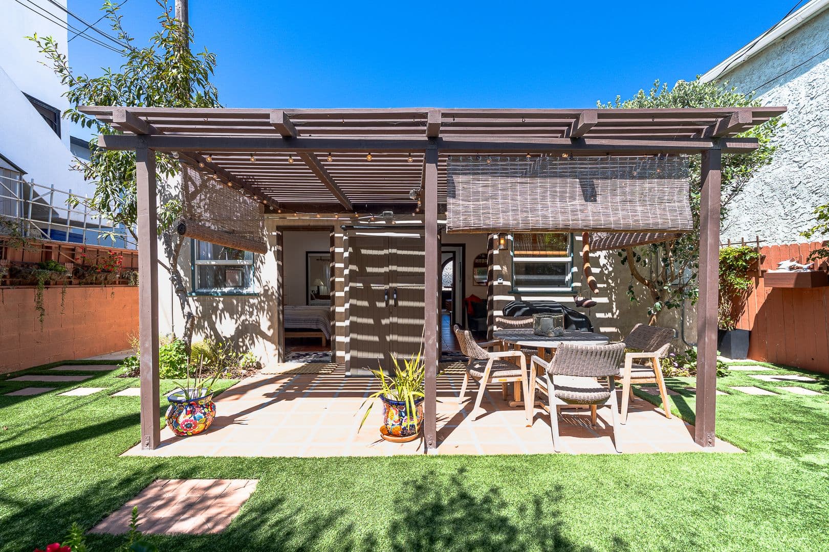 Oxnard House: 108 Eagle Rock Ave