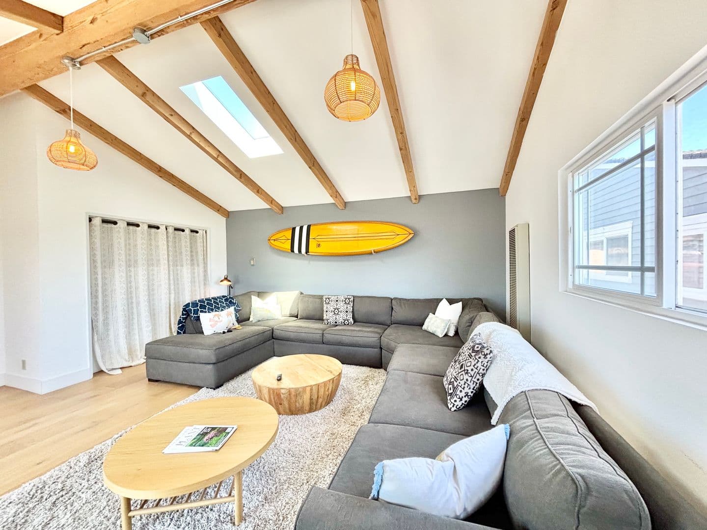 Oxnard Apartment: 5209 Wavecrest Way