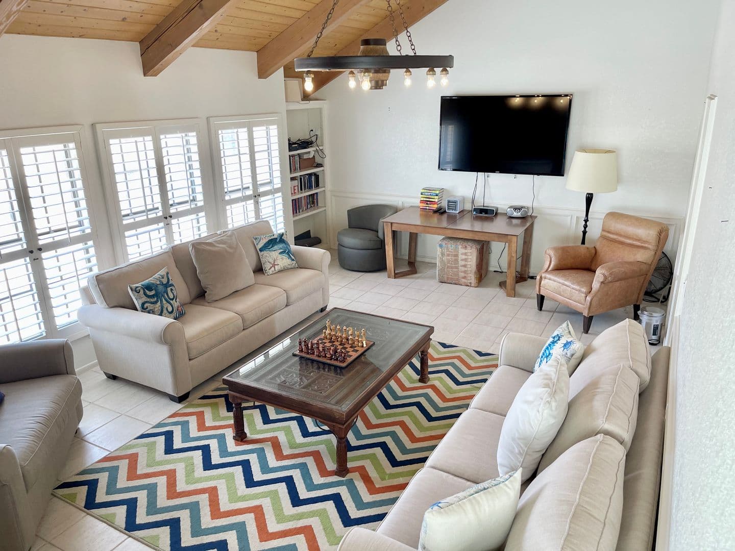 Oxnard Apartment: 4025 Ocean Dr.