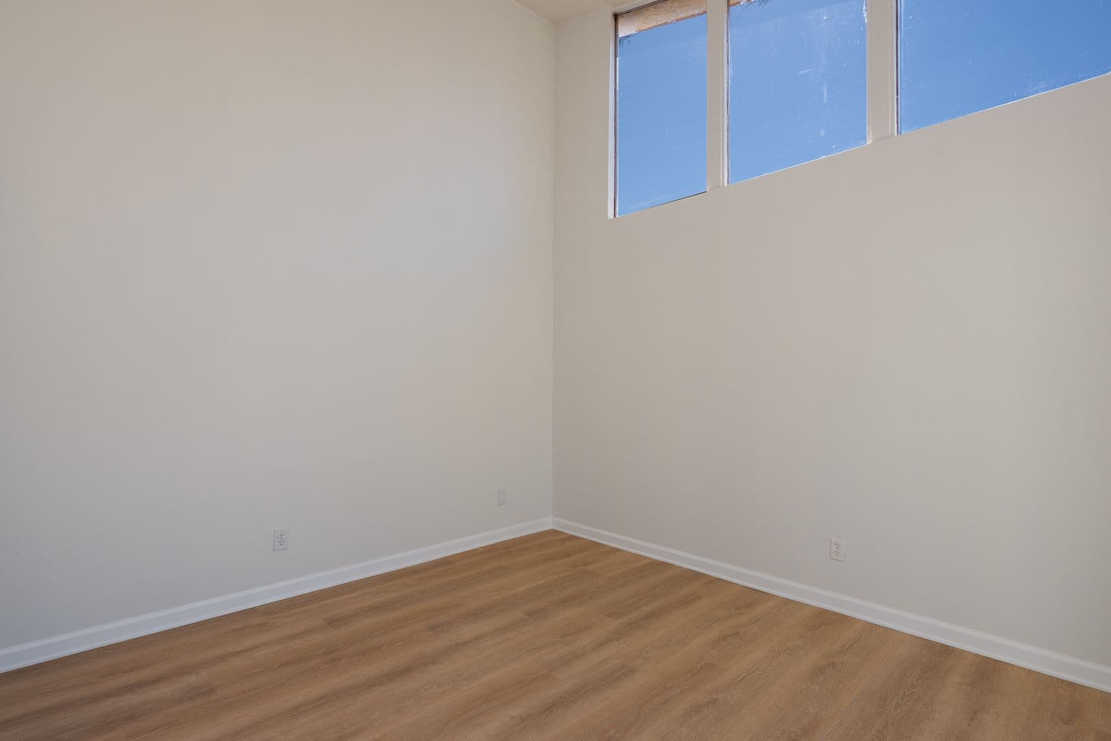 Oxnard House: 4812 Dunes St.