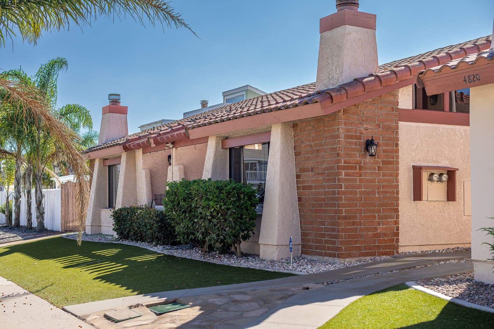 Oxnard House: 4812 Dunes St.
