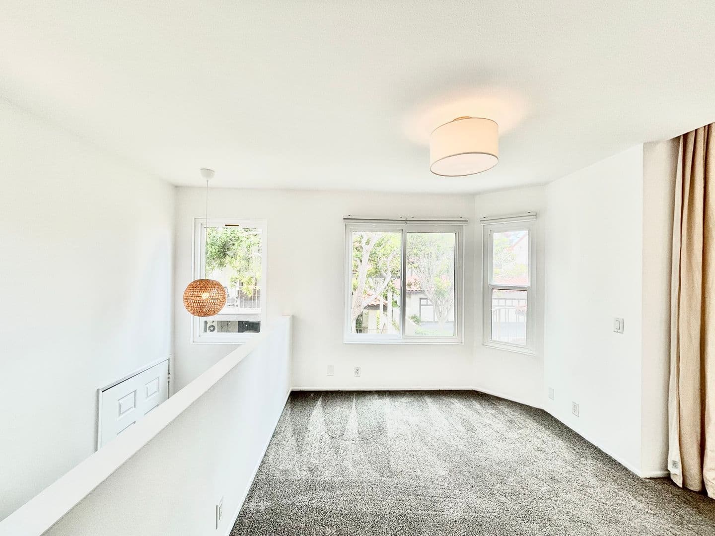 Oxnard House: 2287 Martinique Ln