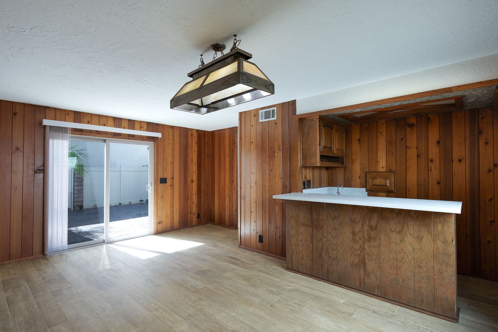 Oxnard House: 2341 Peninsula Rd