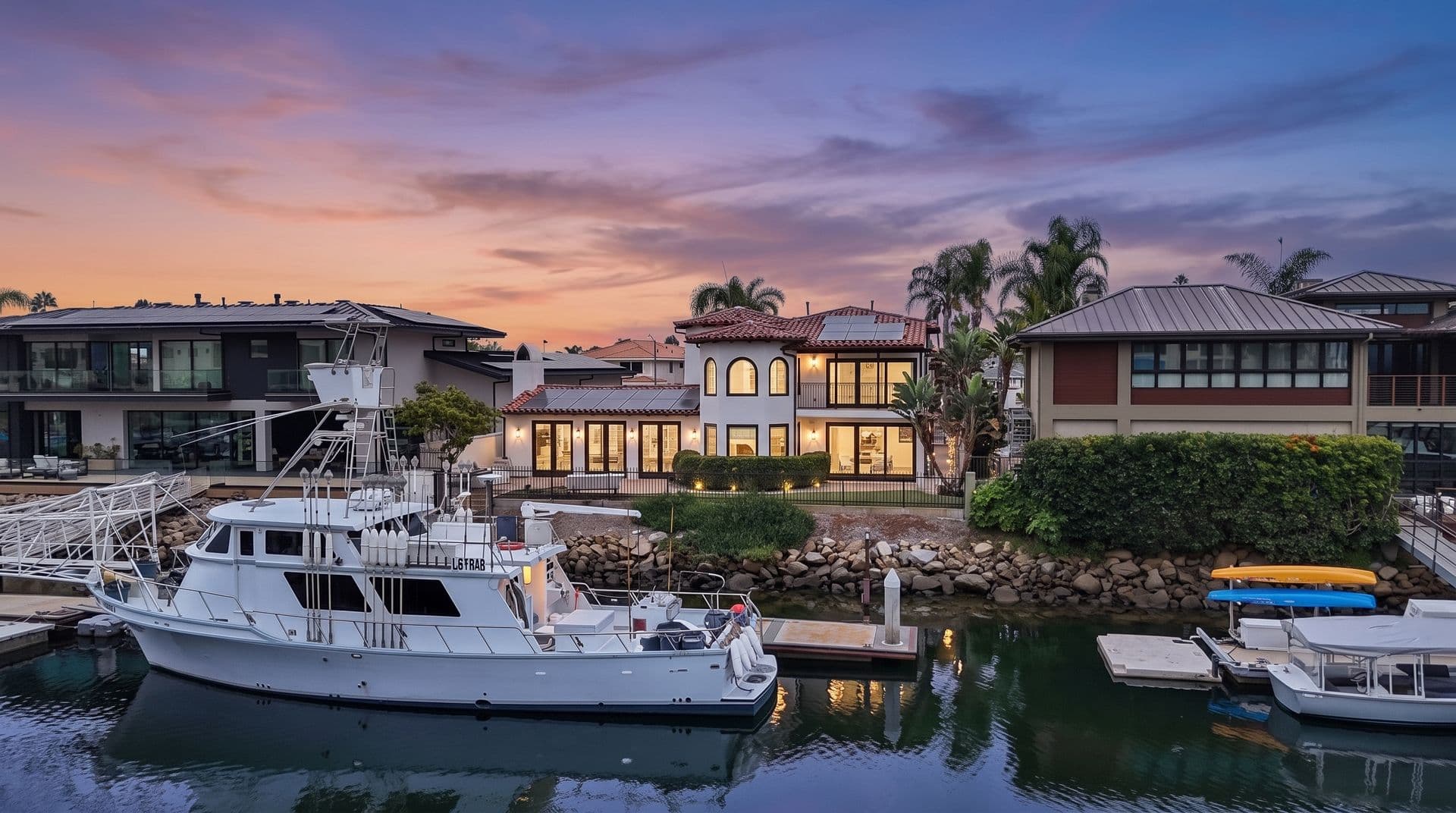 Oxnard House: 4211 W Hemlock St