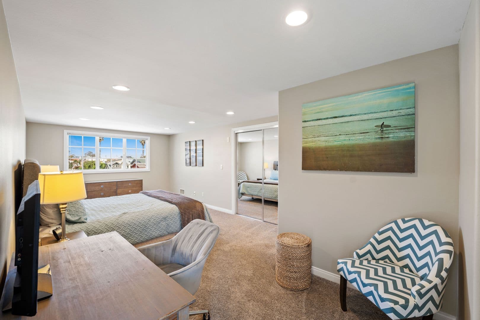 Oxnard House: 305 Ocean Dr