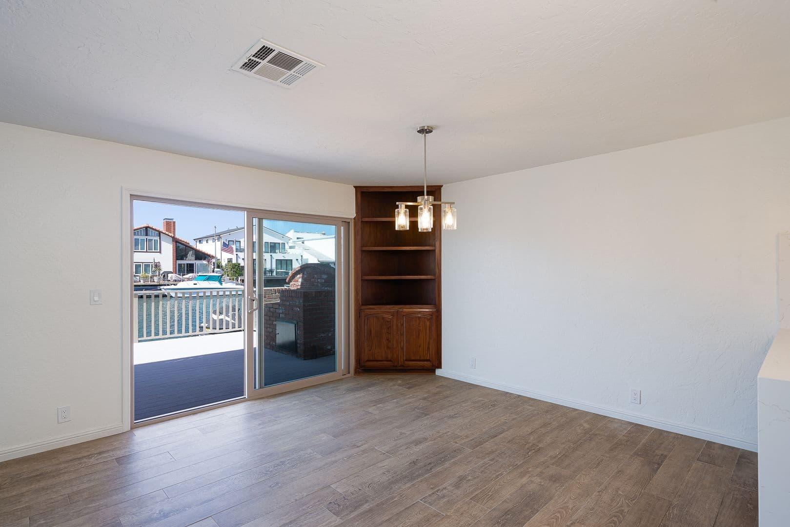 Oxnard House: 2341 Peninsula Rd