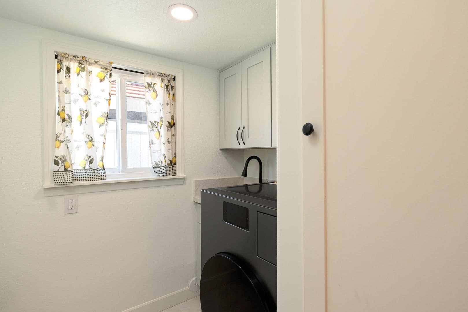 Oxnard Apartment: 2411 Monaco Ct