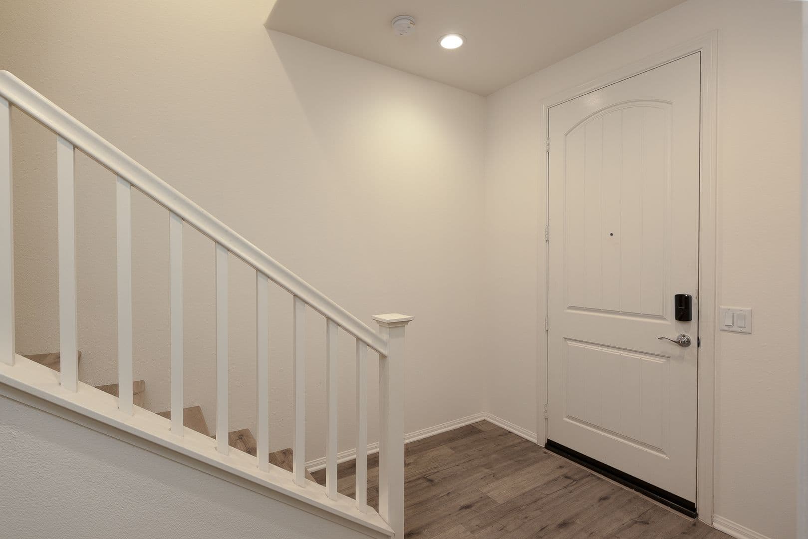 Camarillo House: 413 Castiano St