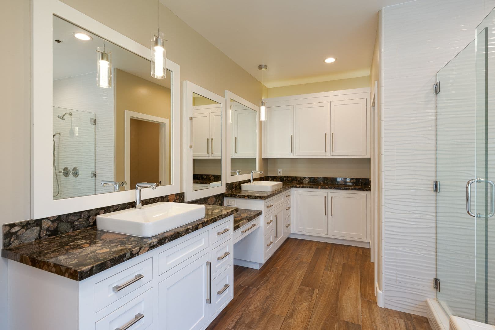 Oxnard House: 4211 W Hemlock St