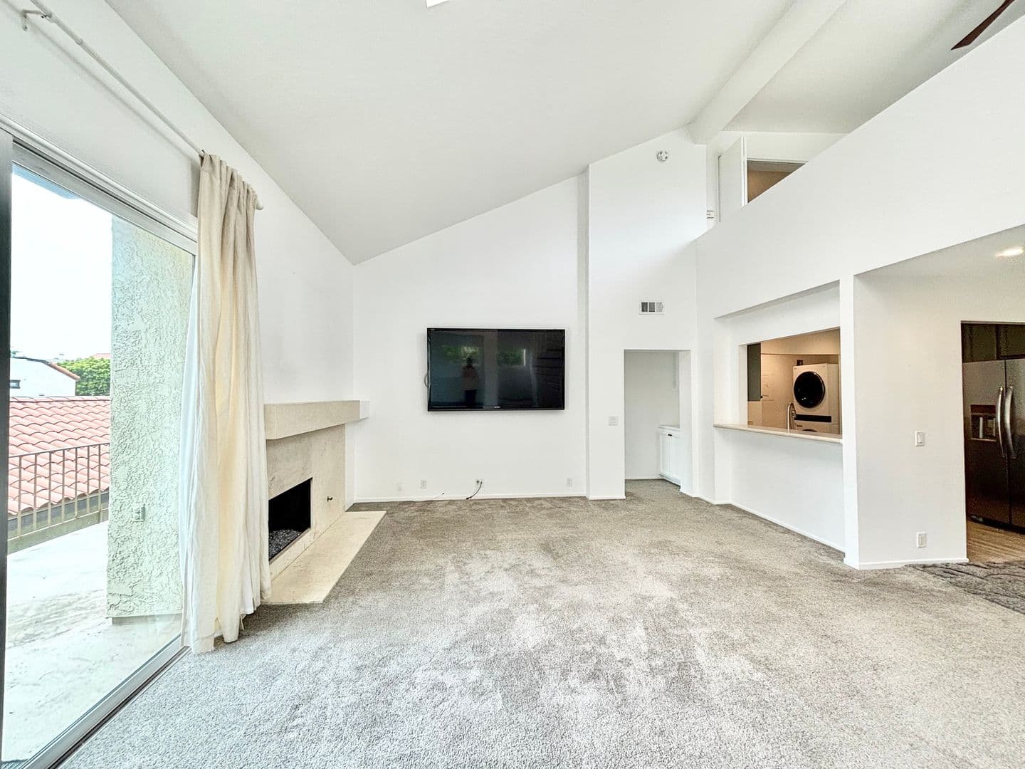 Oxnard House: 2287 Martinique Ln
