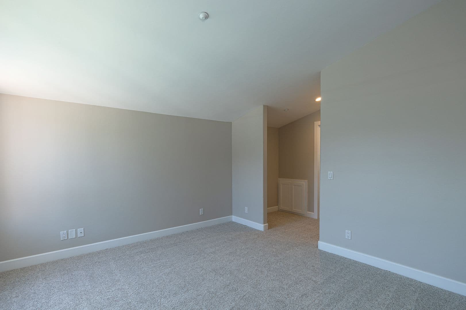 Oxnard House: 4211 W Hemlock St