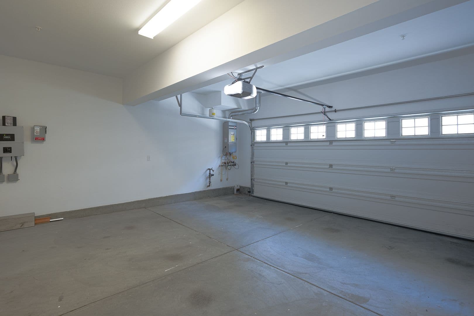 Camarillo House: 413 Castiano St