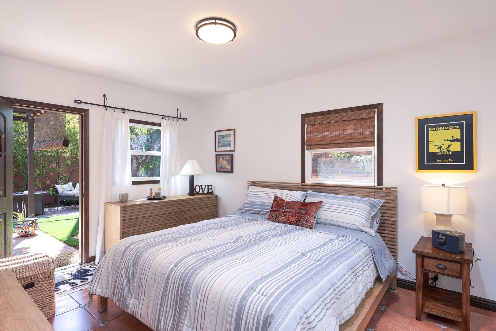 Oxnard House: 108 Eagle Rock Ave