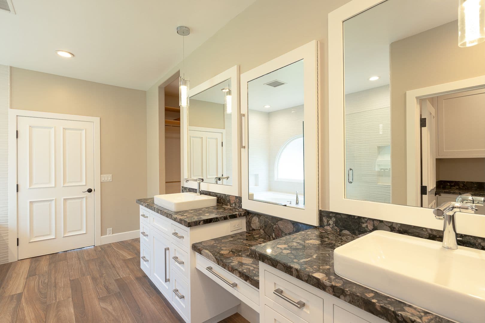 Oxnard House: 4211 W Hemlock St